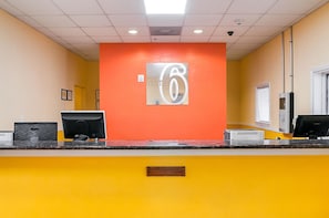 Reception - Motel 6 New Orleans, LA - Near Downtown (New Orleans)