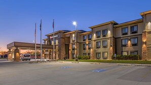Exterior - Best Western Plus Grand Island Inn & Suites (Grand Island)