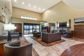 Lobby - Best Western Plus Grand Island Inn & Suites (Grand Island)