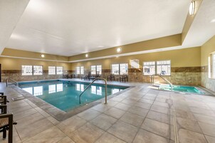 室内游泳池