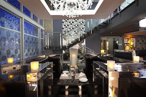 Breakfast, lunch and dinner served  - Protea Hotel Fire & Ice by Marriott JHB Melrose Arch (Johannesburg)