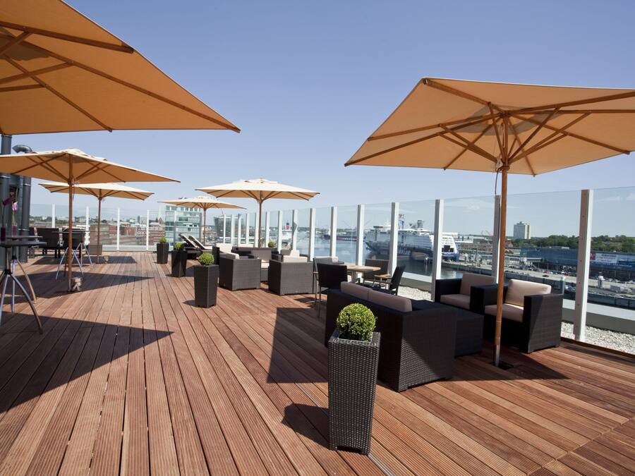 Sun deck