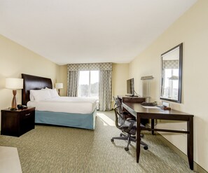 Premium bedding, in-room safe, desk, laptop workspace