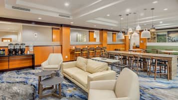Free continental breakfast on weekends