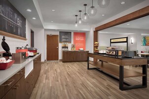 Desayuno de autoservicio incluido todos los días