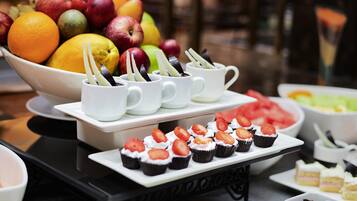 Daily buffet breakfast for a fee