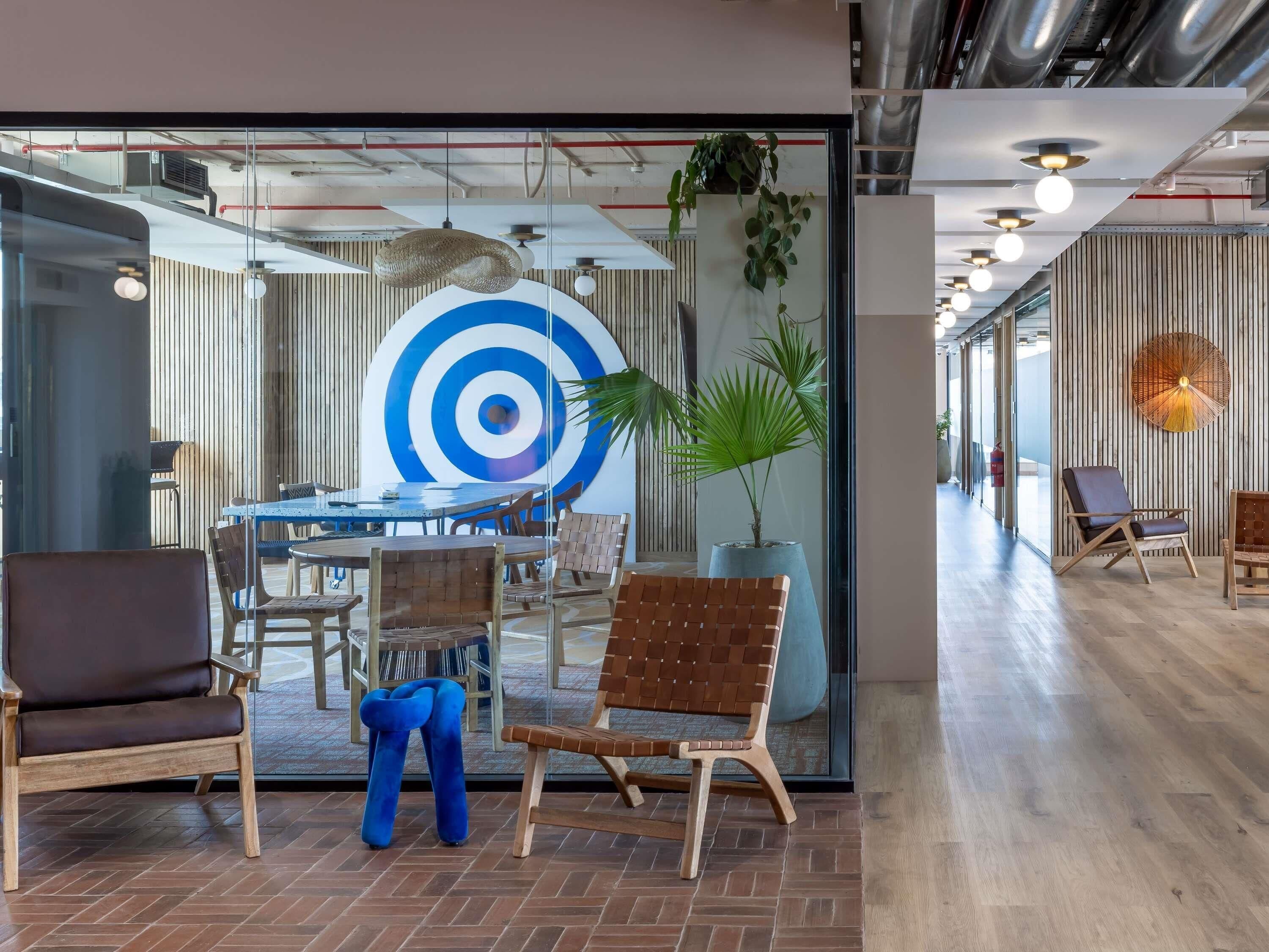 Breakfast, lunch, dinner served; pool views