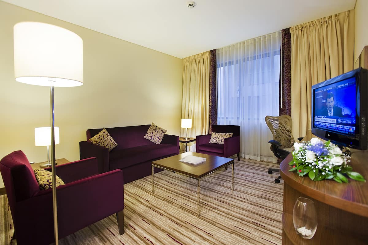 king one bedroom suite | living area | lcd tv