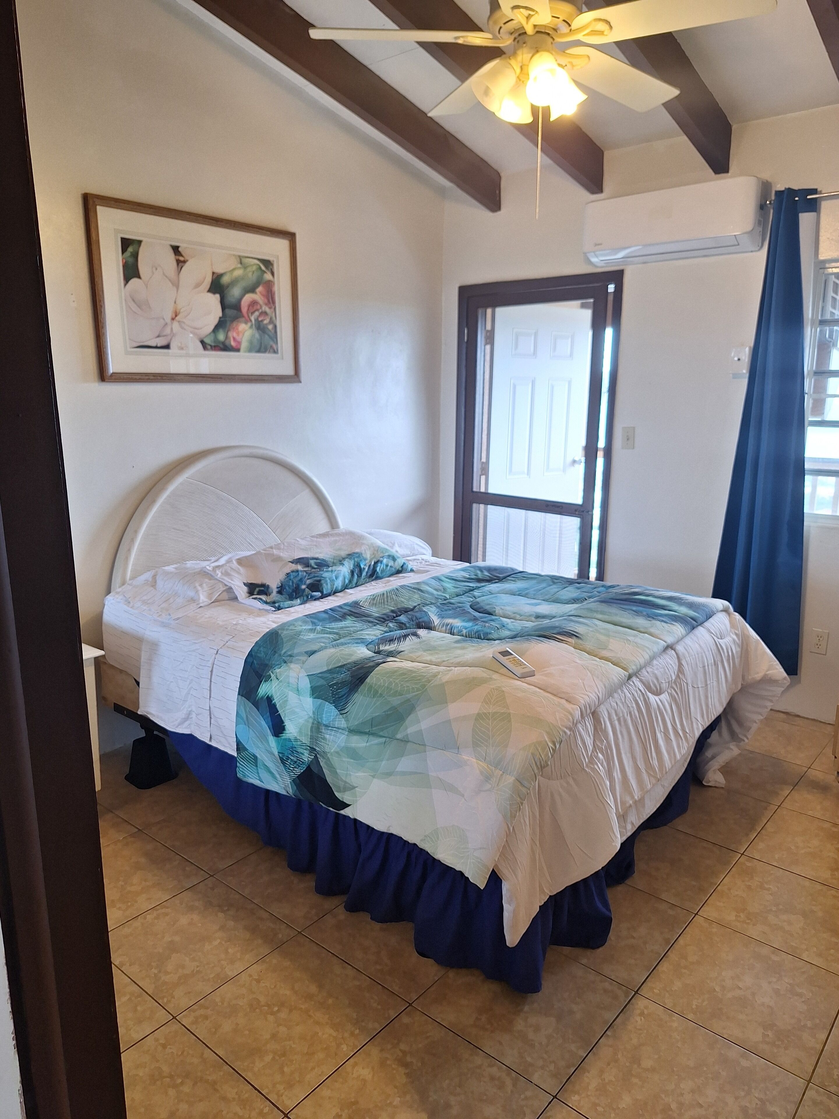 Basic Apartment, 2 Bedrooms, Ocean View | Premium bedding, individually decorated, individually furnished