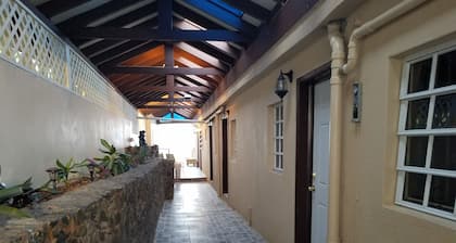 Sunset Gardens Guesthouse