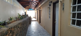 Sunset Gardens Guesthouse
