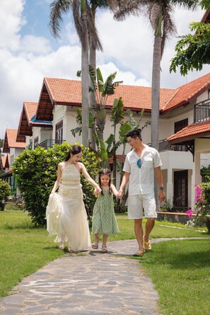 Plage privée, sable blanc, cabines gratuites