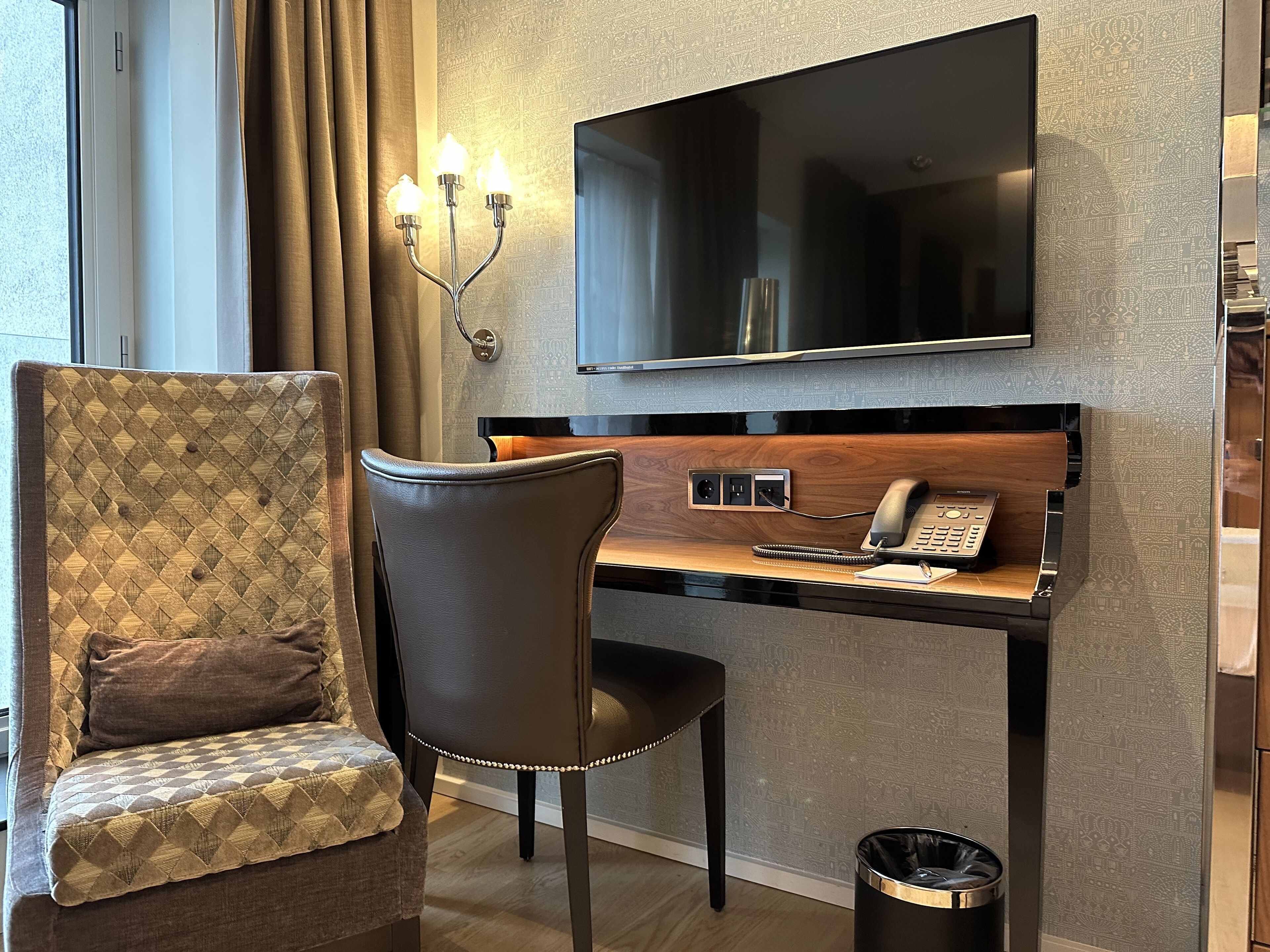 standard single room | 1 bedroom, premium bedding, minibar, in-room safe