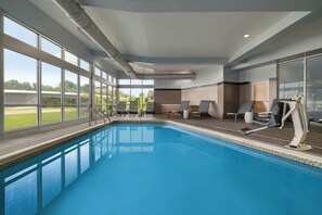 Indoor pool - SpringHill Suites by Marriott Roanoke (Roanoke)