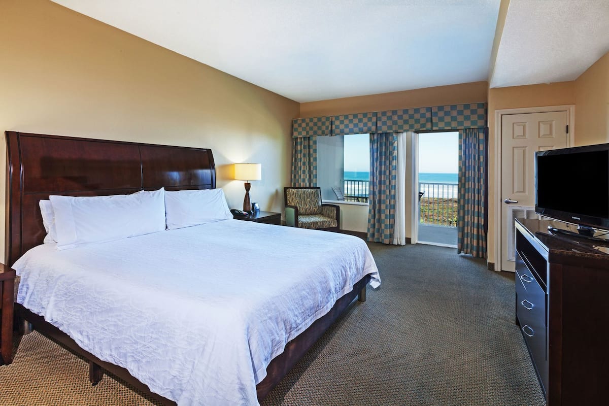 In-room safe, desk, laptop workspace, iron/ironing board