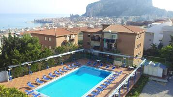 Piscina all'aperto