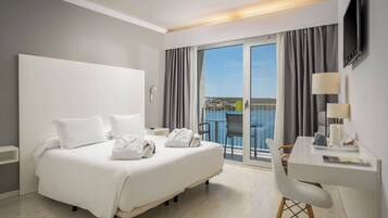 1 bedroom, minibar, in-room safe, desk