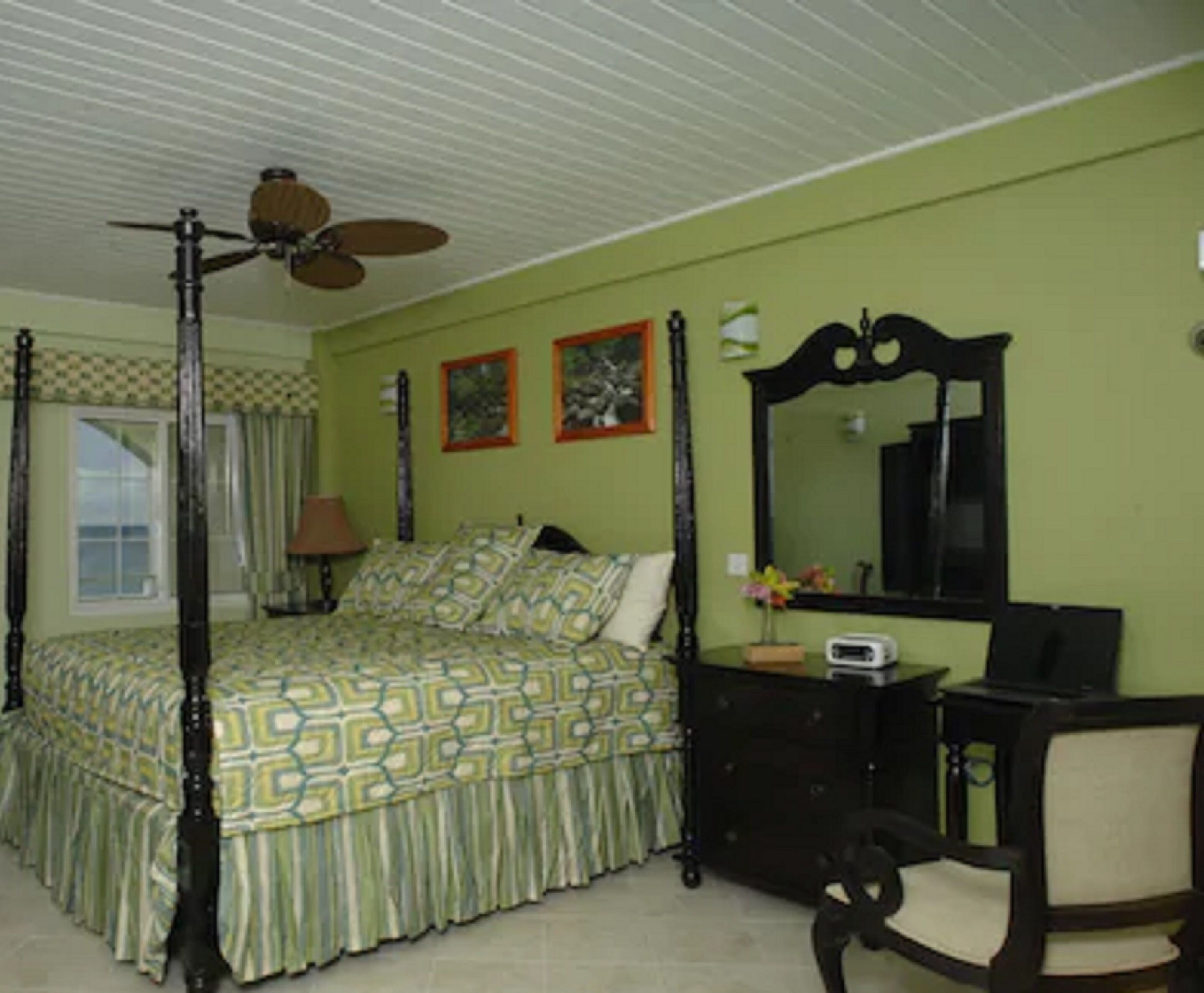 deluxe room, 1 king bed, ocean view | premium bedding, select comfort beds, in-room safe