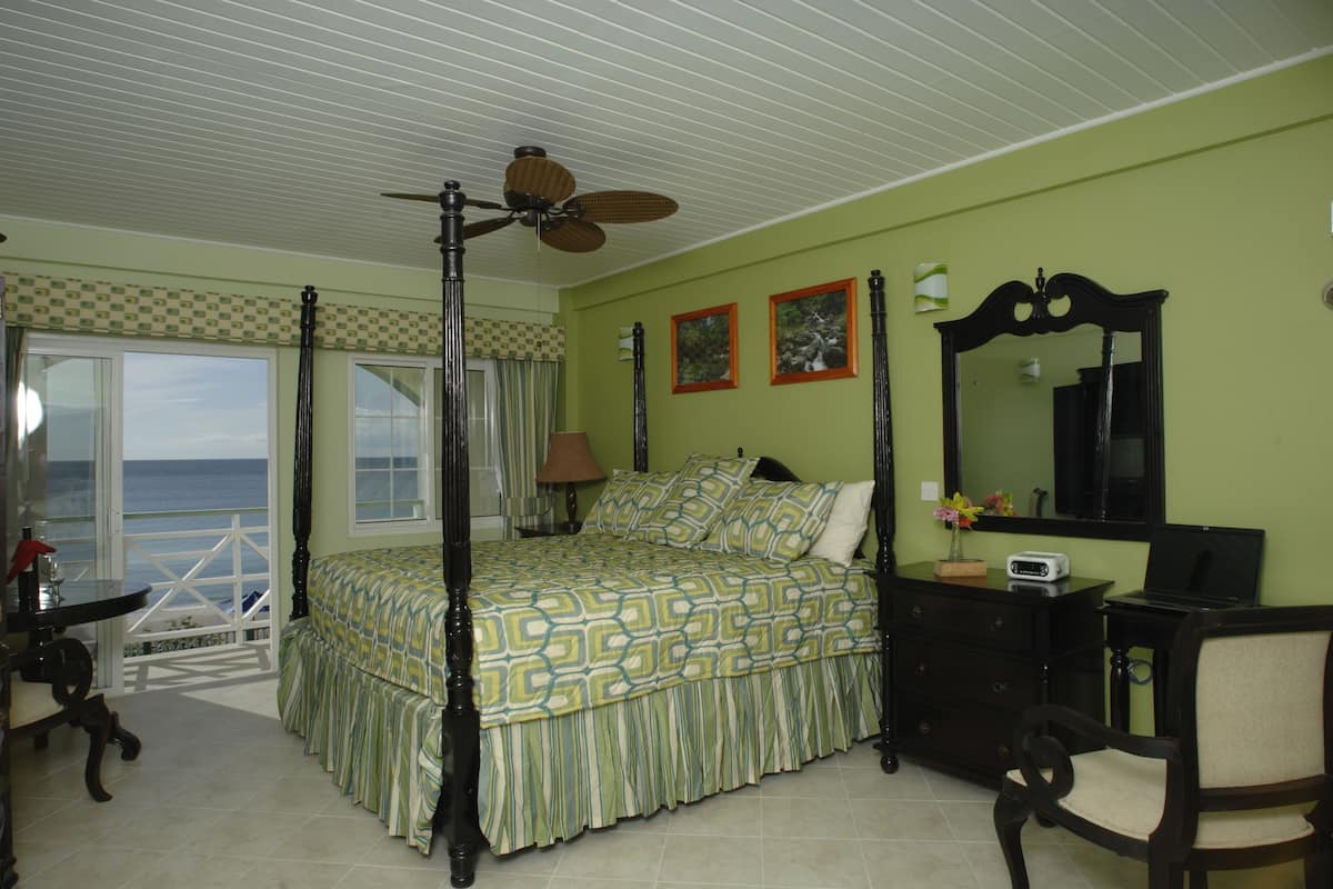 deluxe room, 1 king bed, ocean view | premium bedding, select comfort beds, in-room safe