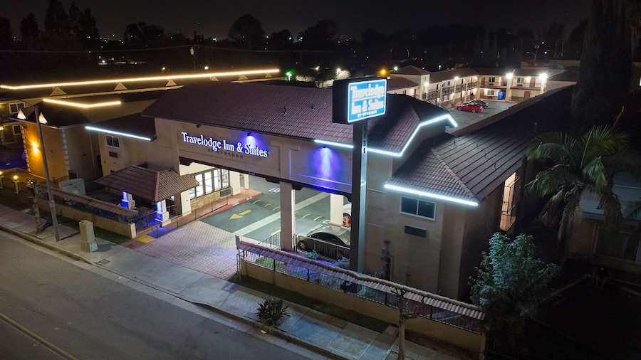 Travelodge Inn & Suites by Wyndham West Covina