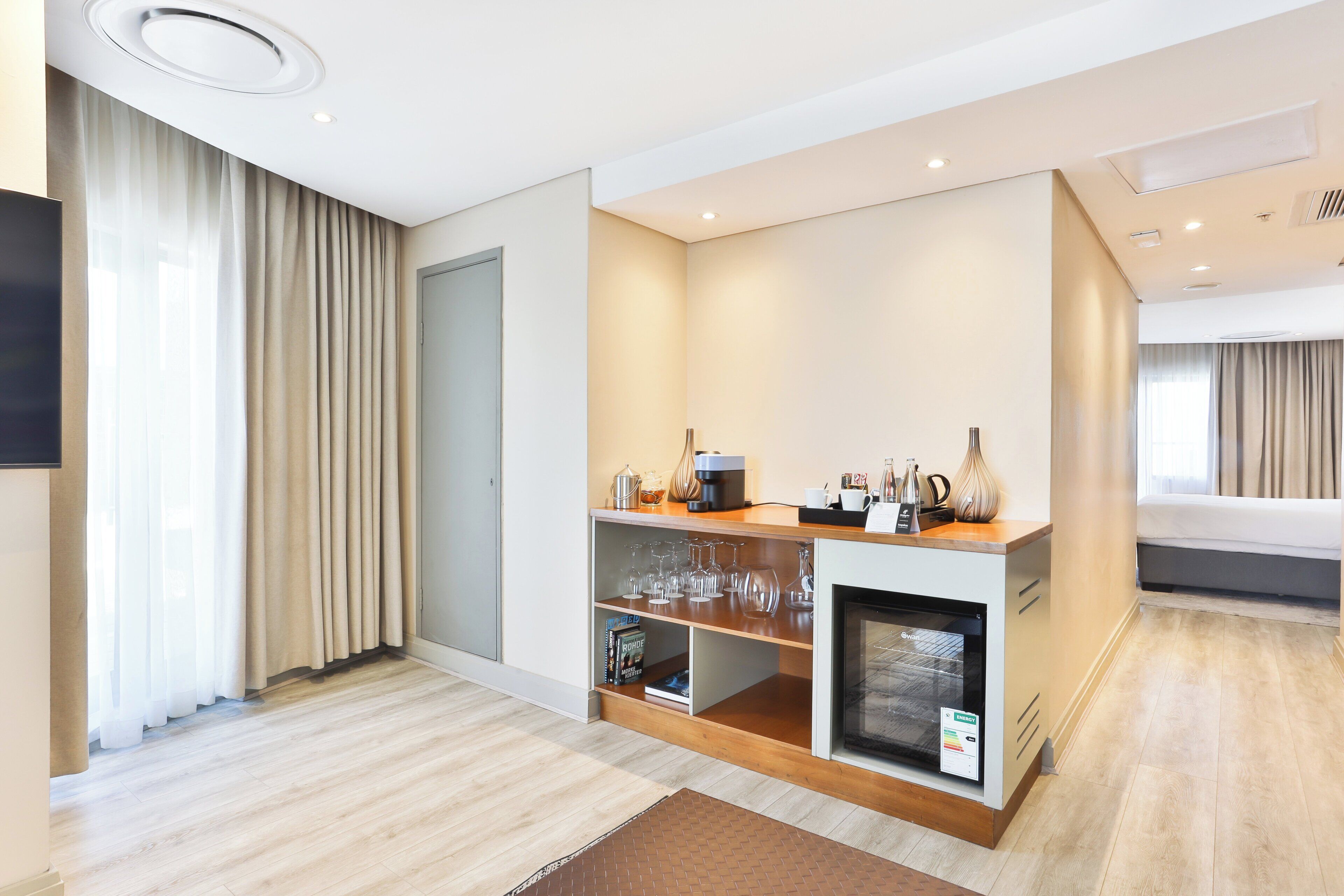 Photo - Holiday Inn Johannesburg-Rosebank by IHG