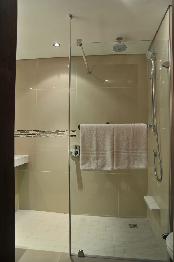 Holiday Inn Johannesburg - Rosebank by IHG by null