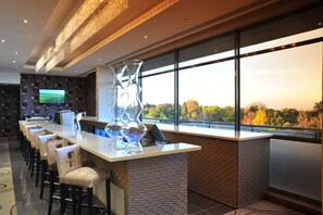 Bar (on property) - Holiday Inn Johannesburg - Rosebank by IHG (Johannesburg)