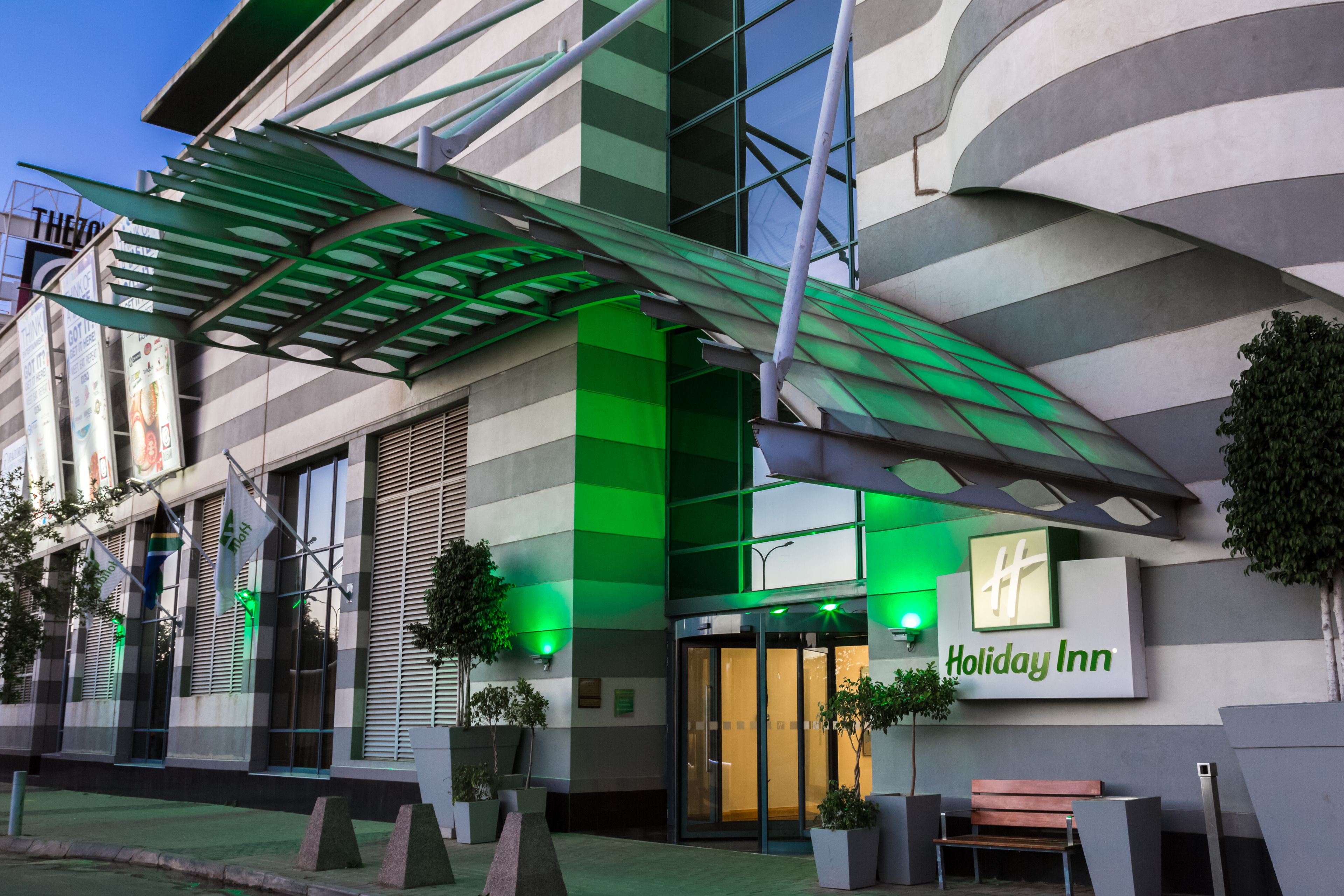 Photo - Holiday Inn Johannesburg-Rosebank by IHG