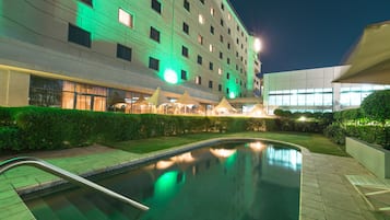 Udendørs pool