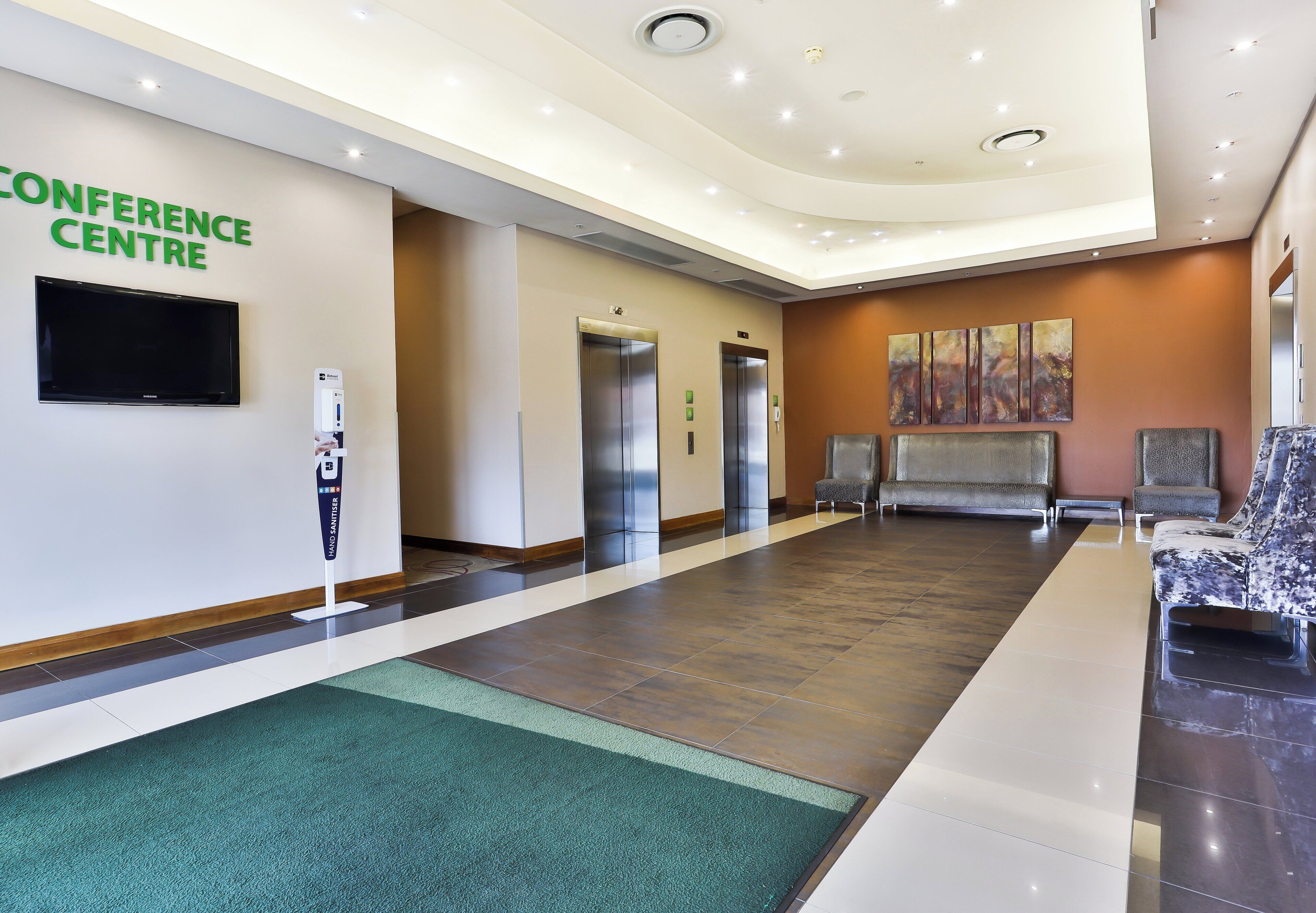 Photo - Holiday Inn Johannesburg-Rosebank by IHG