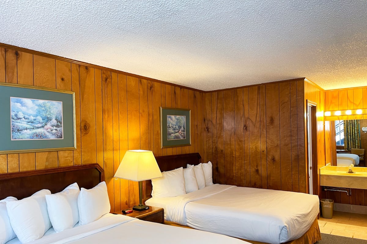 1 slaapkamer, luxe beddengoed, pillowtop-bedden, een laptopwerkplek