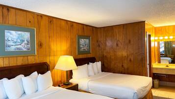1 bedroom, premium bedding, pillow-top beds, laptop workspace