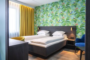 Minibar, in-room safe, desk, laptop workspace