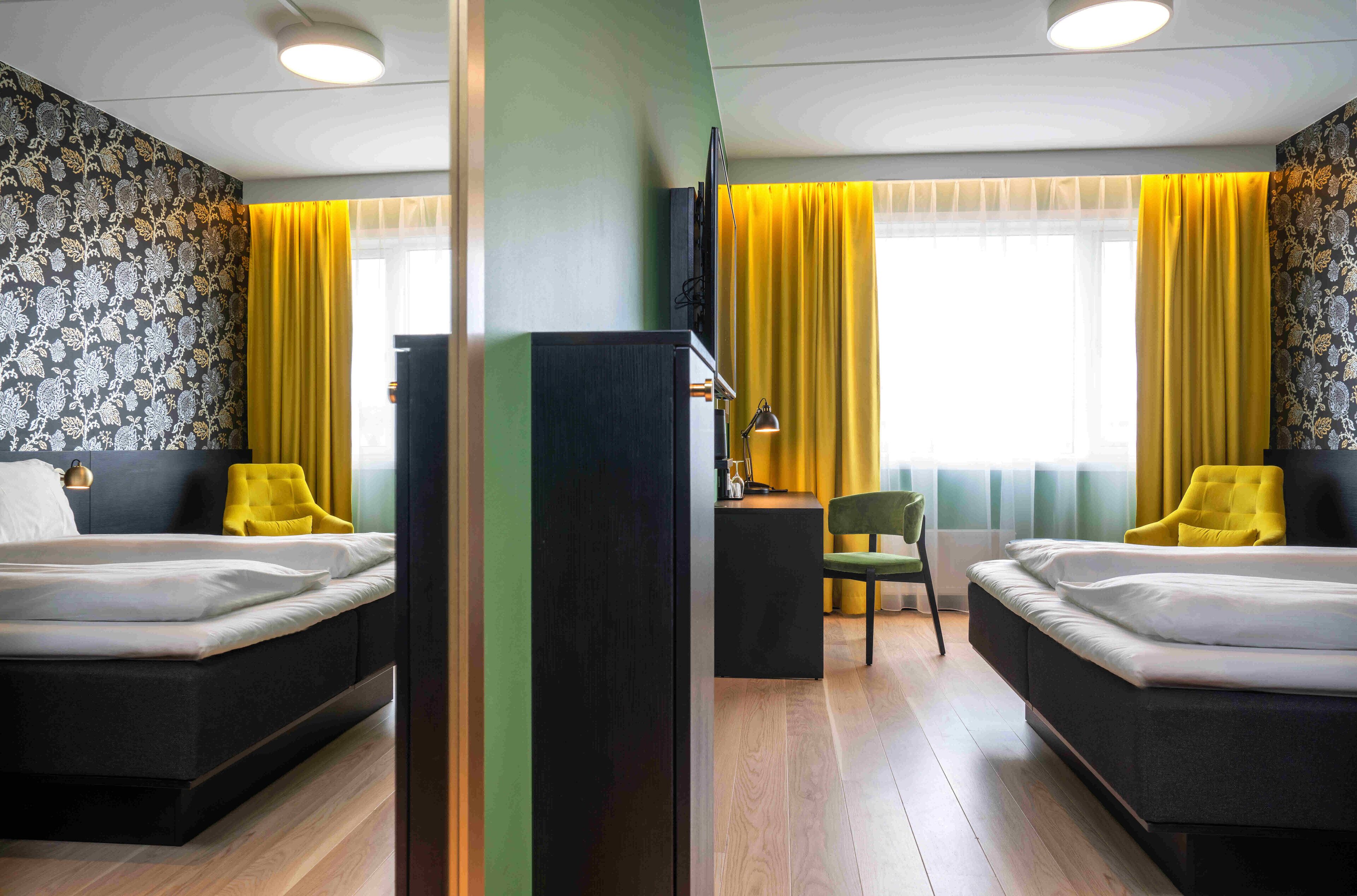 standard double room, non smoking | premium bedding, pillow-top beds, minibar, in-room safe