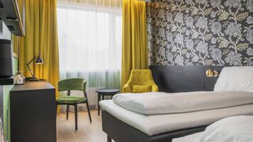 Standard Twin Room, Non Smoking | Premium bedding, pillowtop beds, minibar, in-room safe