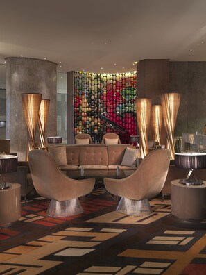 2 bars/lounges - InterContinental Shanghai Expo by IHG (Shanghai)
