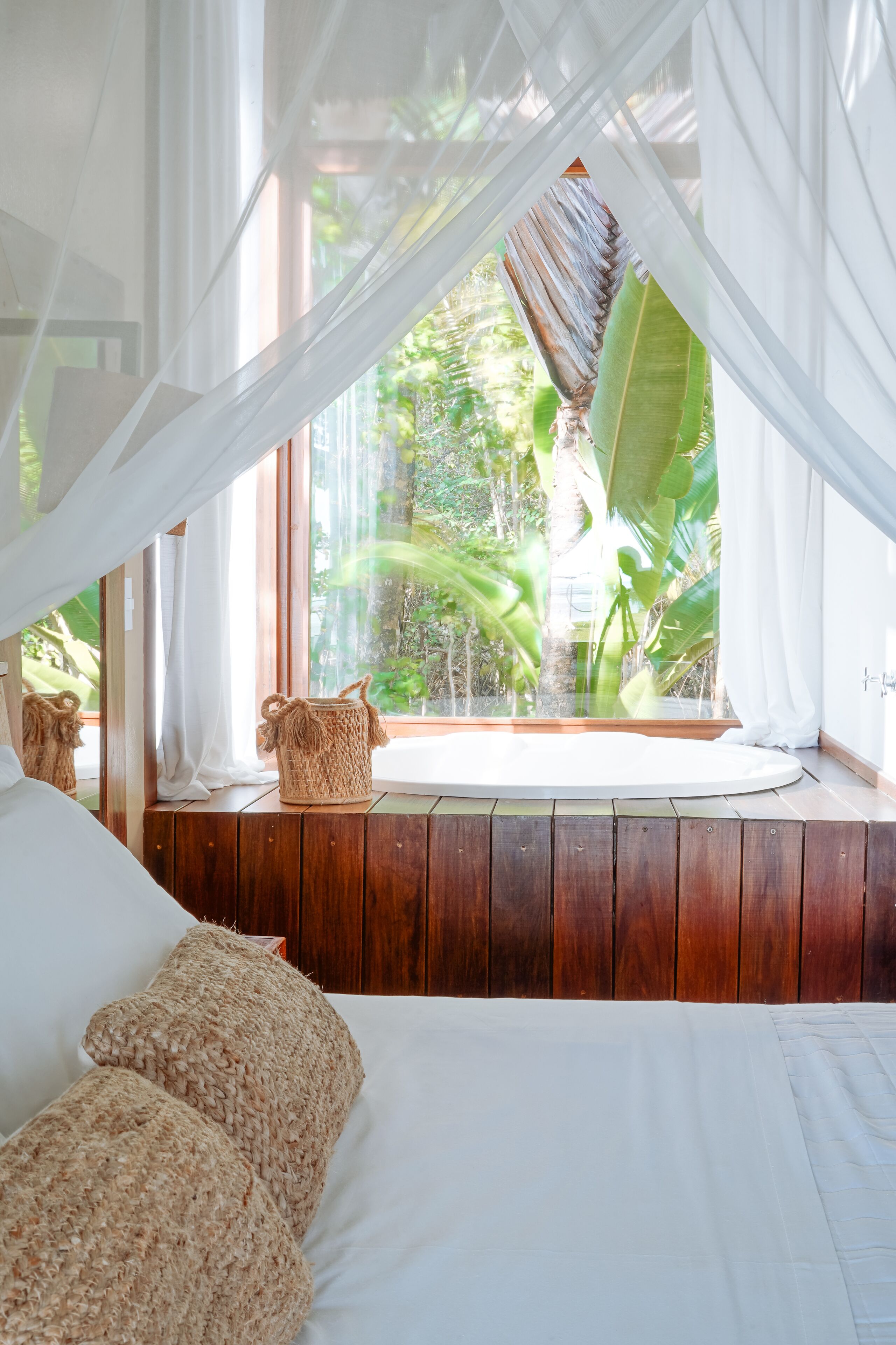 豪華洋房, 按摩浴缸, 海景 | 迷你吧、客房內保險箱、遮光布/窗簾、免費無線上網