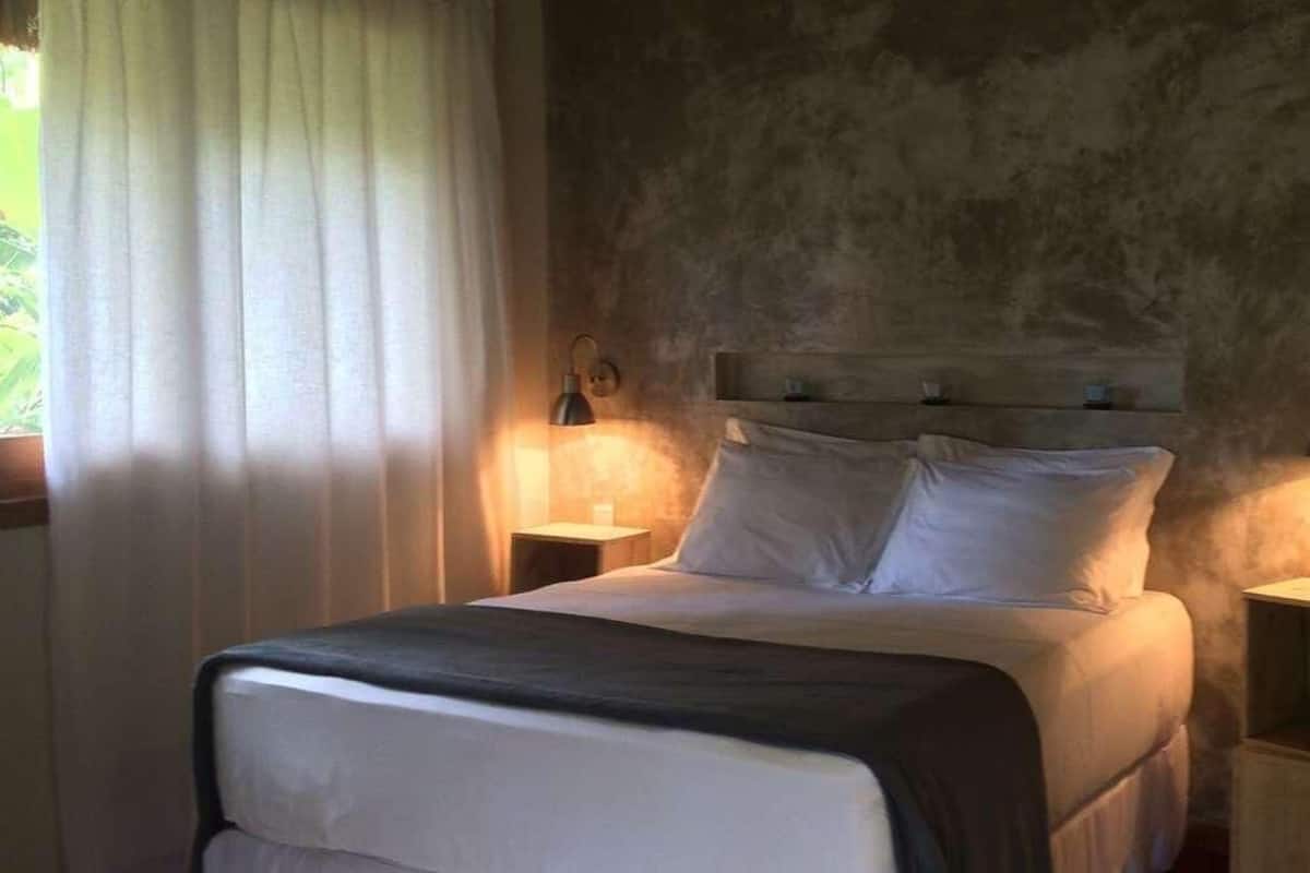 Minibar, in-room safe, blackout drapes, free WiFi