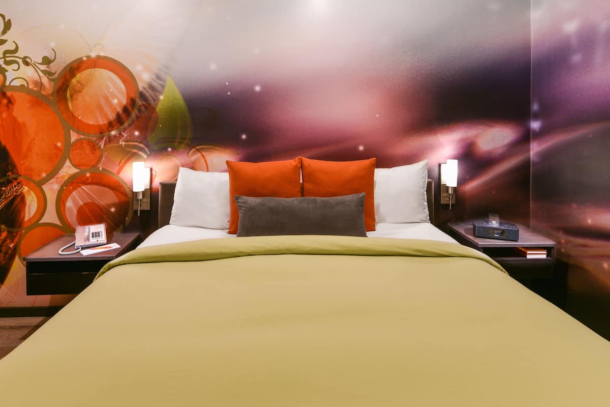 premium bedding, down duvets, pillow-top beds, in-room safe