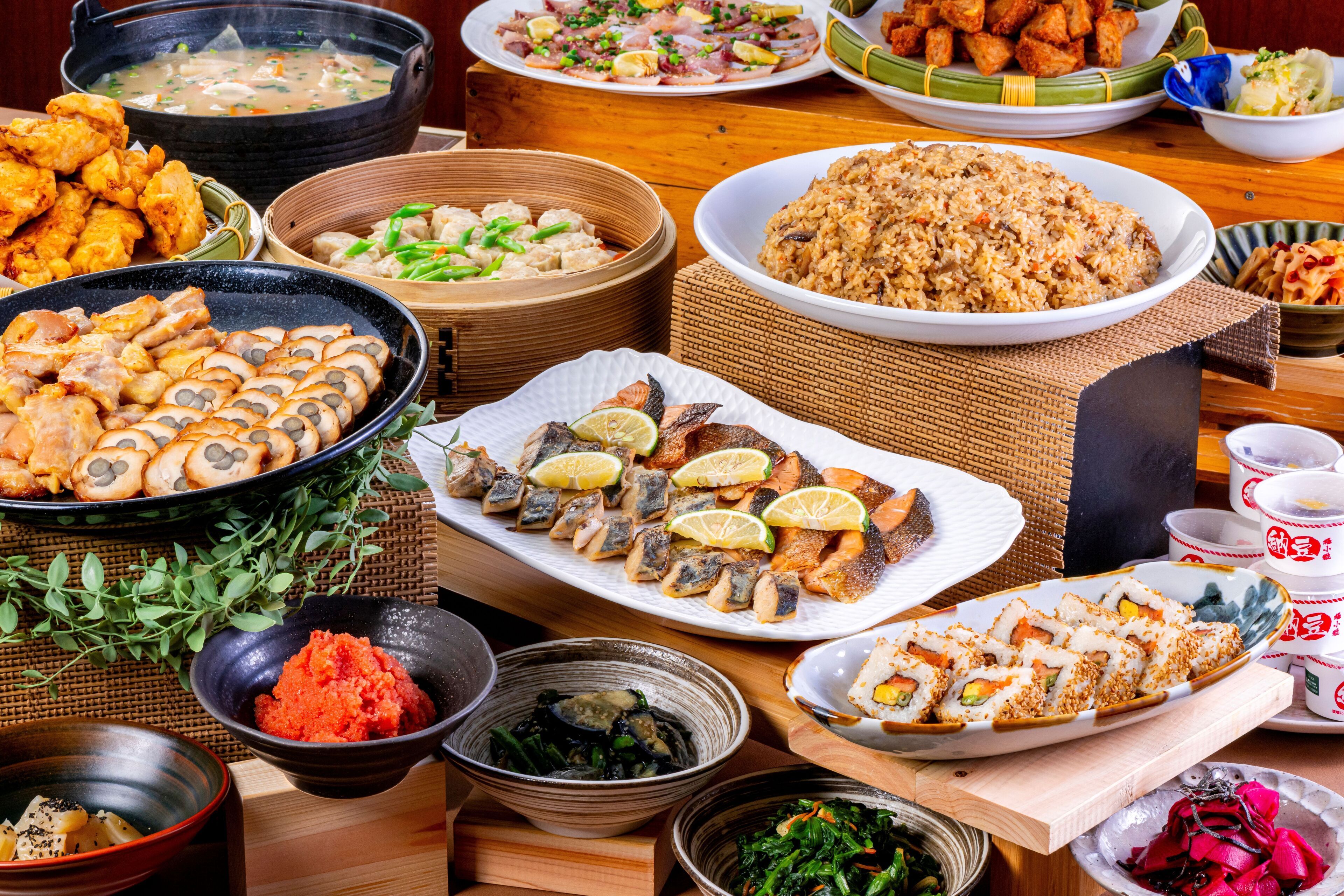 Petit déjeuner buffet servi tous les jours en supplément