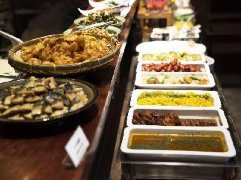 Alimentos y bebidas