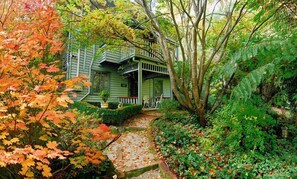 Garden - Cottages at Monreale (Olinda)