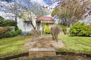 Exterior - Hotel Blue & Cottages, Katoomba (Katoomba)