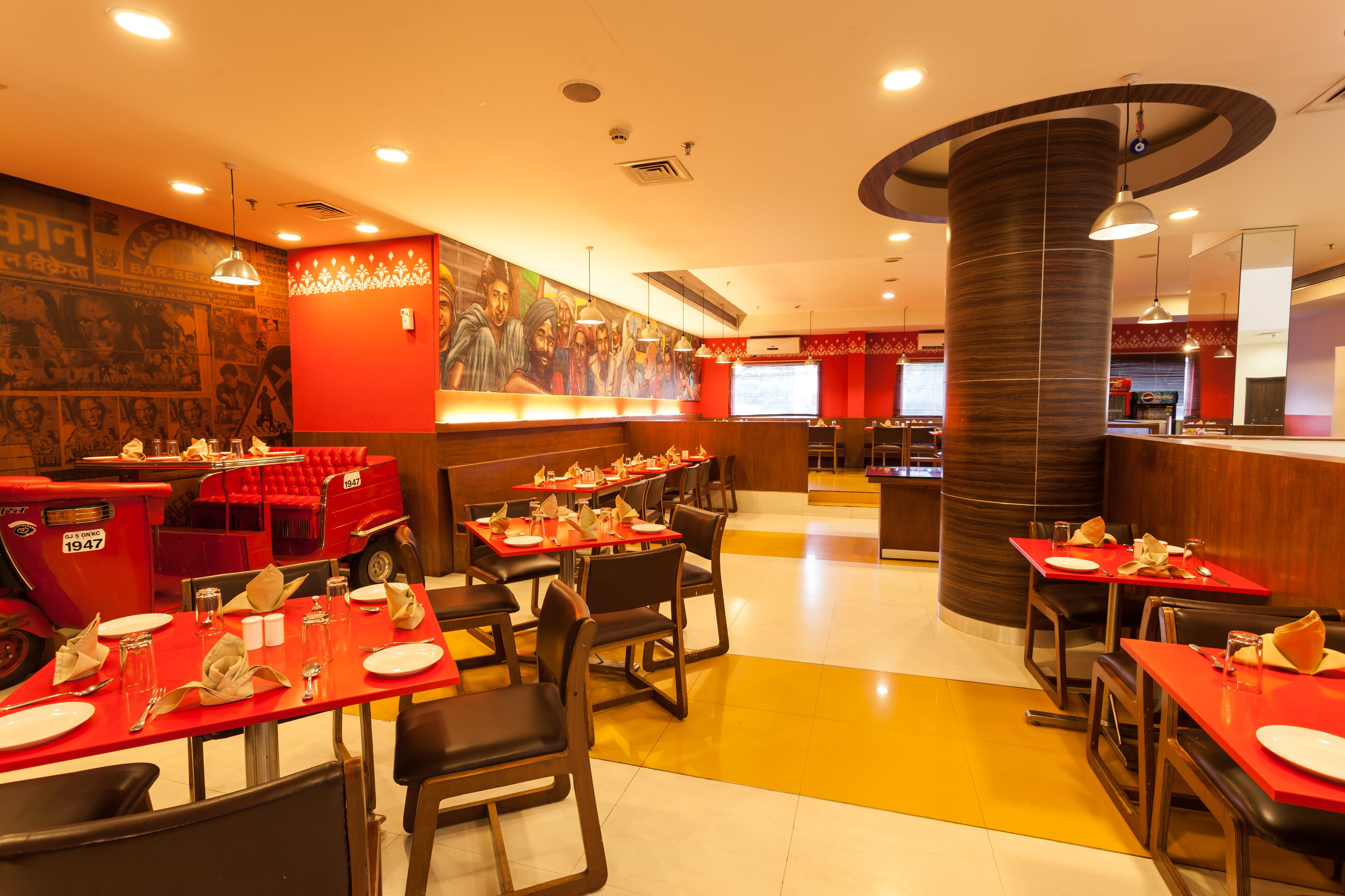 breakfast, lunch and dinner served