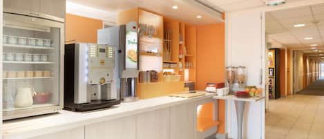 Morgenmadsbuffet hver dag (7.20 EUR pr. person)
