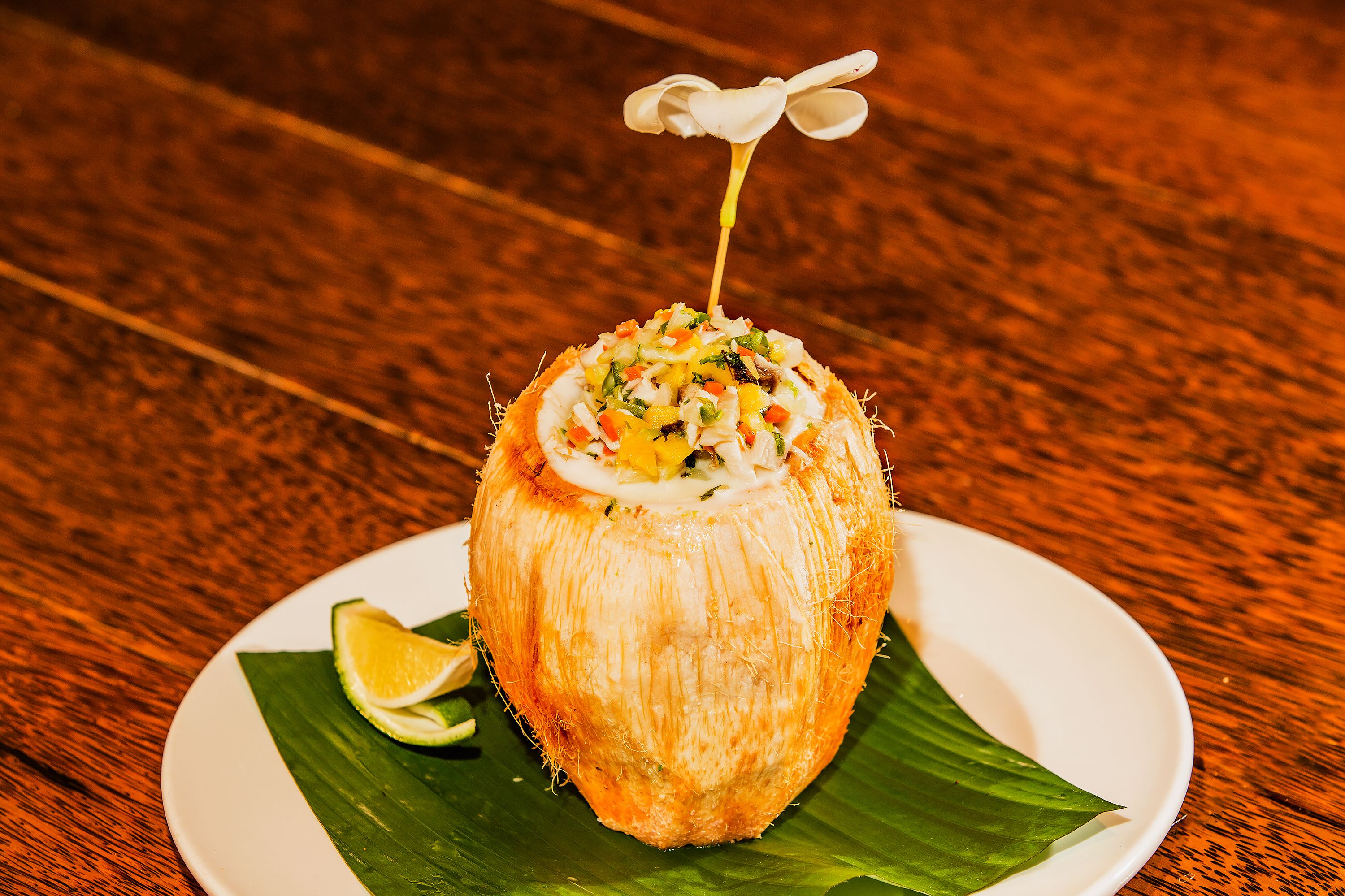 breakfast, lunch, dinner served; international cuisine