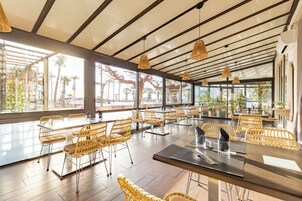 Se sirven cenas y cocina regional