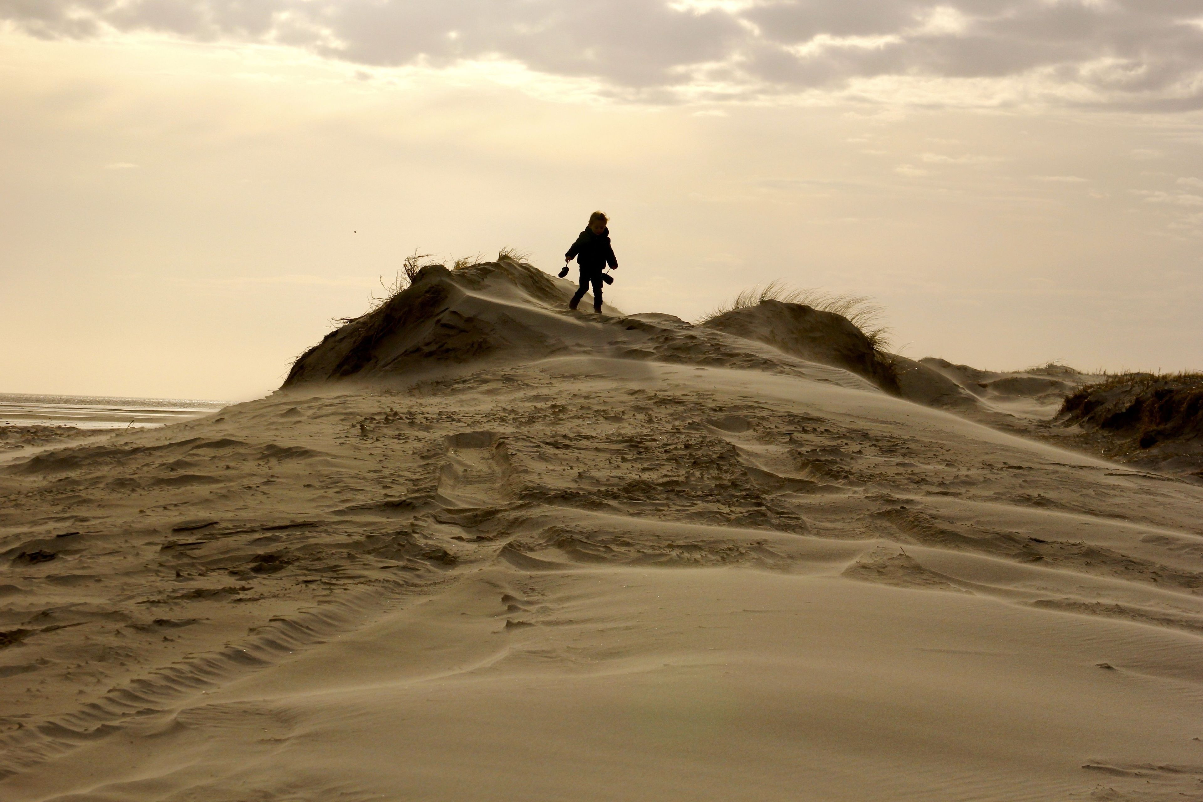 beach nearby, beach towels