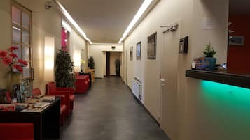 Check-in-/Check-out-Schalter