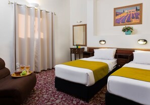 Basic Double or Twin Room | 1 bedroom, in-room safe, desk, free WiFi - Galileo Hotel (Tel Aviv)